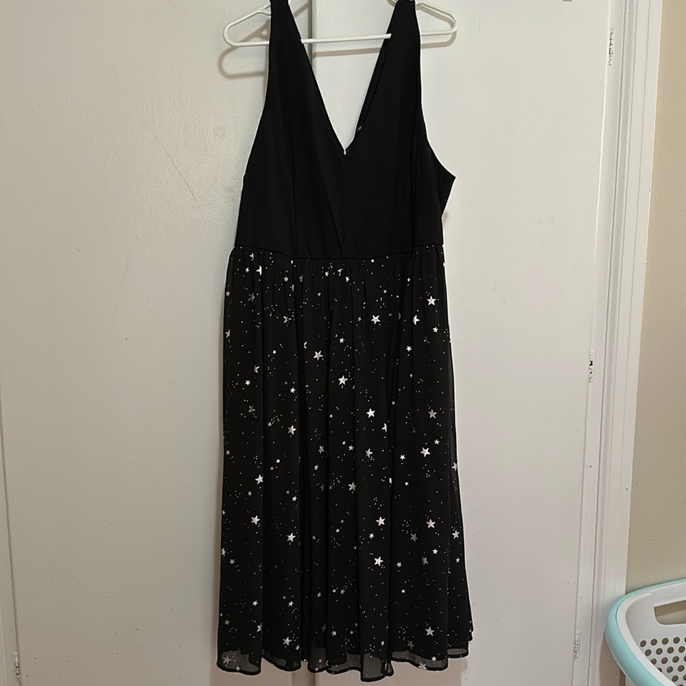 Black sleeveless cocktail dress